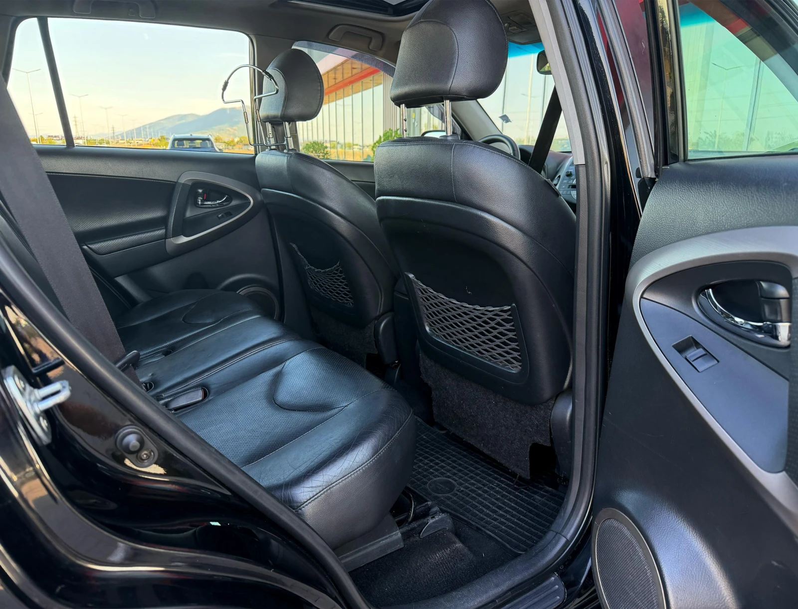 Toyota Rav4 2.0 VVT-i Luxury | Mobile.bg � ����������� 6