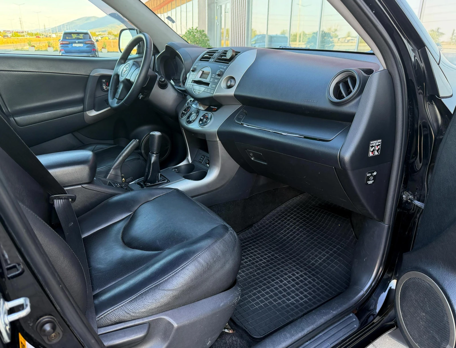 Toyota Rav4 2.0 VVT-i Luxury | Mobile.bg � ����������� 7
