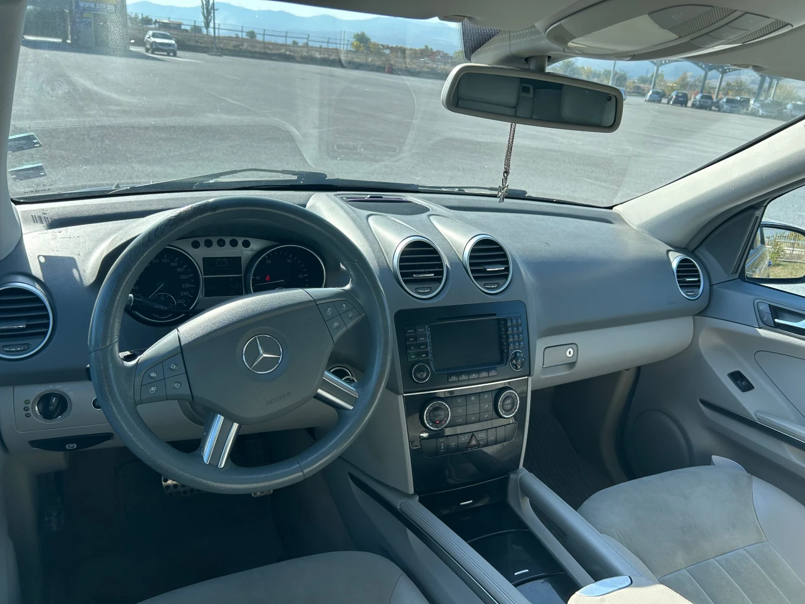 Mercedes-Benz ML 320, снимка 11 - Автомобили и джипове - 56634757