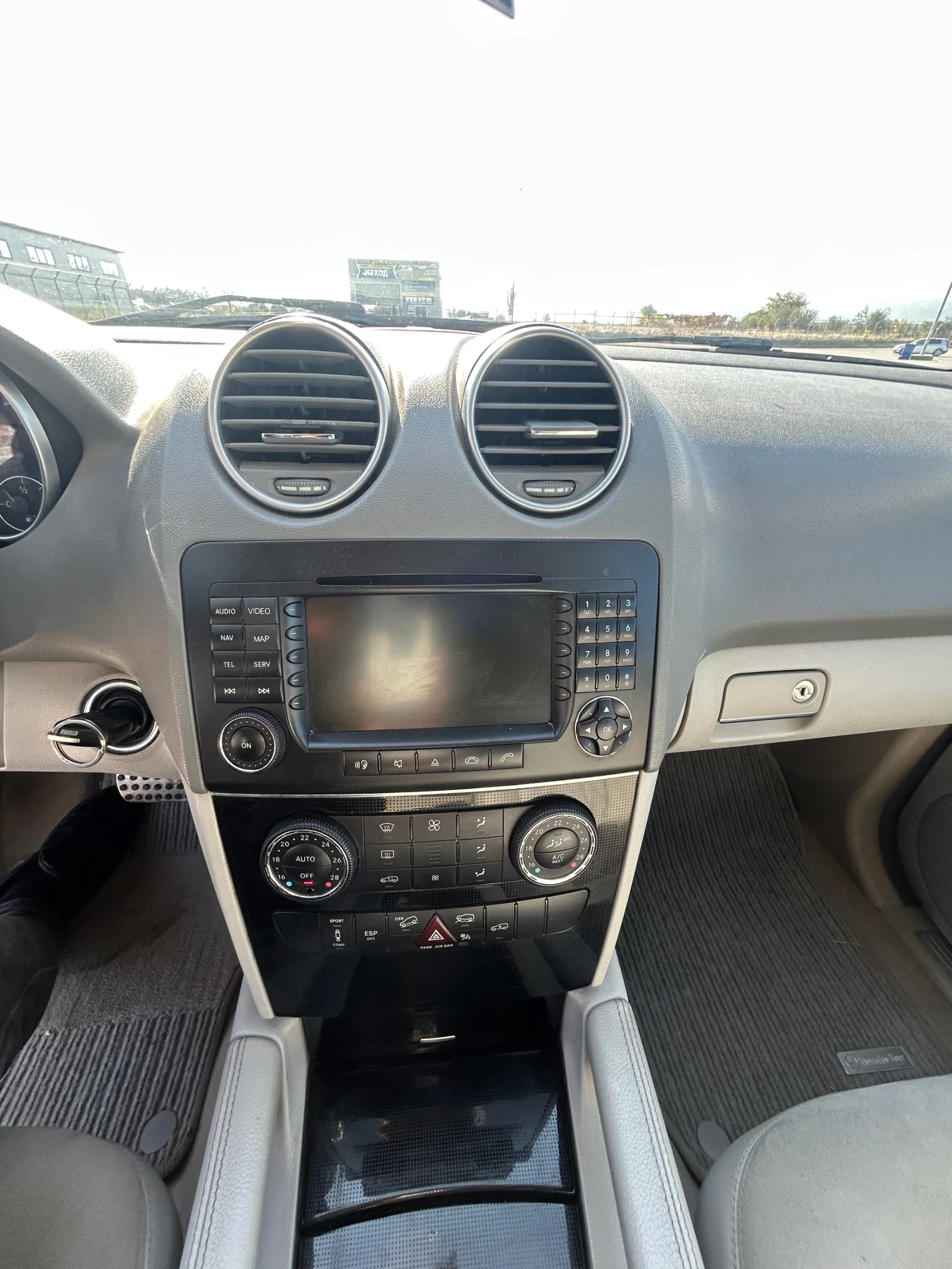 Mercedes-Benz ML 320, снимка 14 - Автомобили и джипове - 56634757