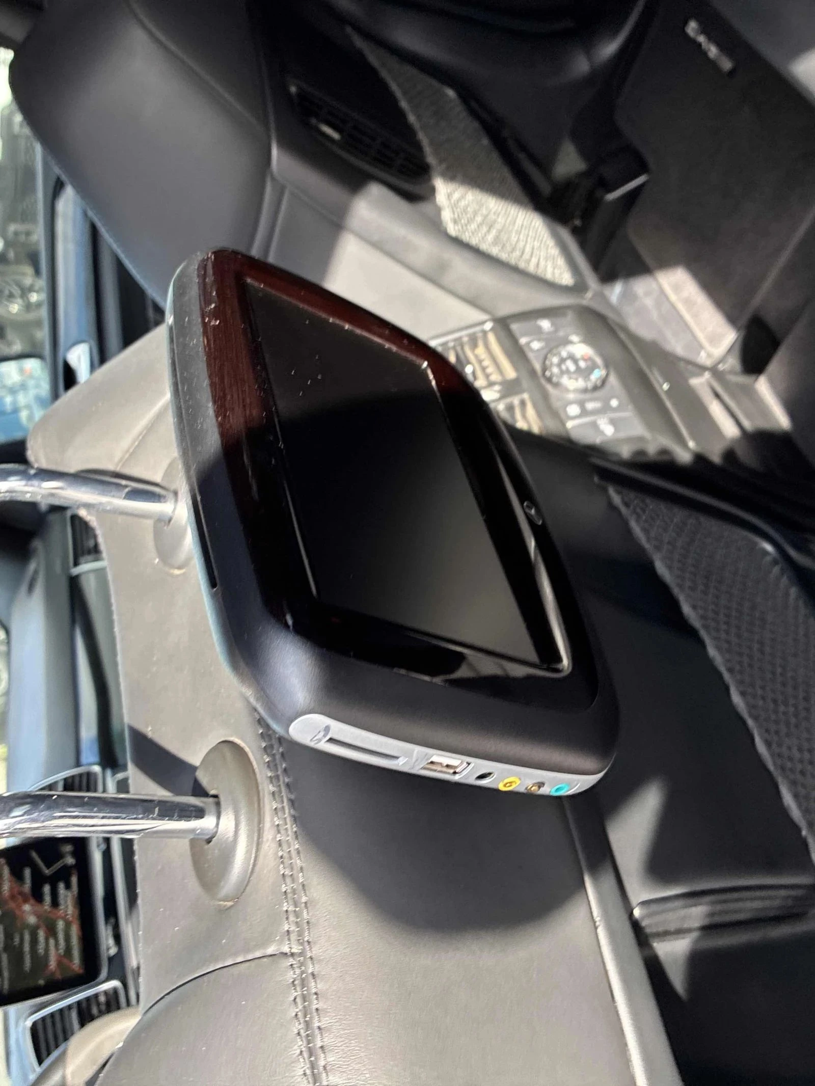 Mercedes-Benz GLS 63 AMG, снимка 12 - Автомобили и джипове - 56700335