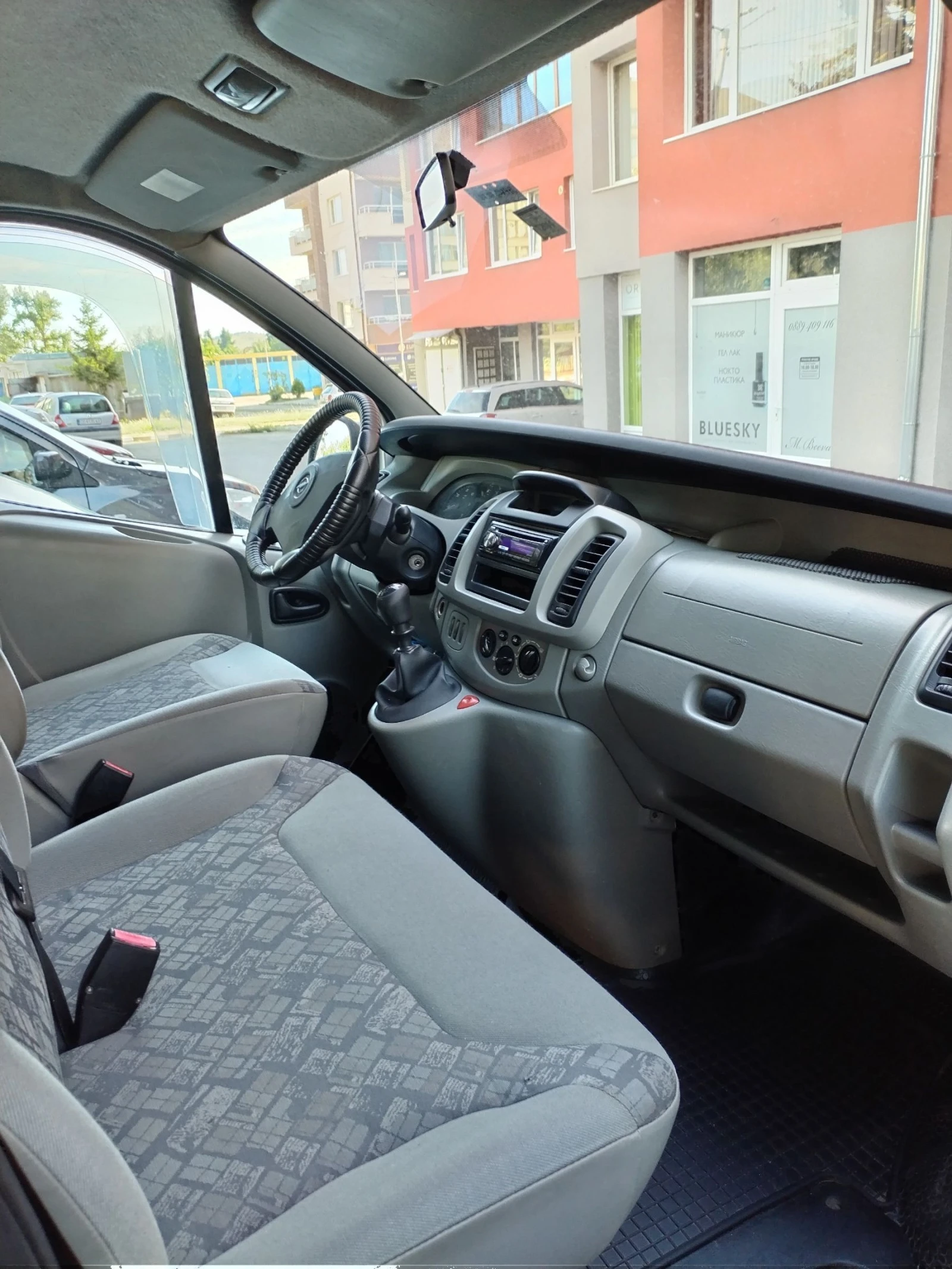 Opel Vivaro 1.9DTI 101k.s - изображение 4