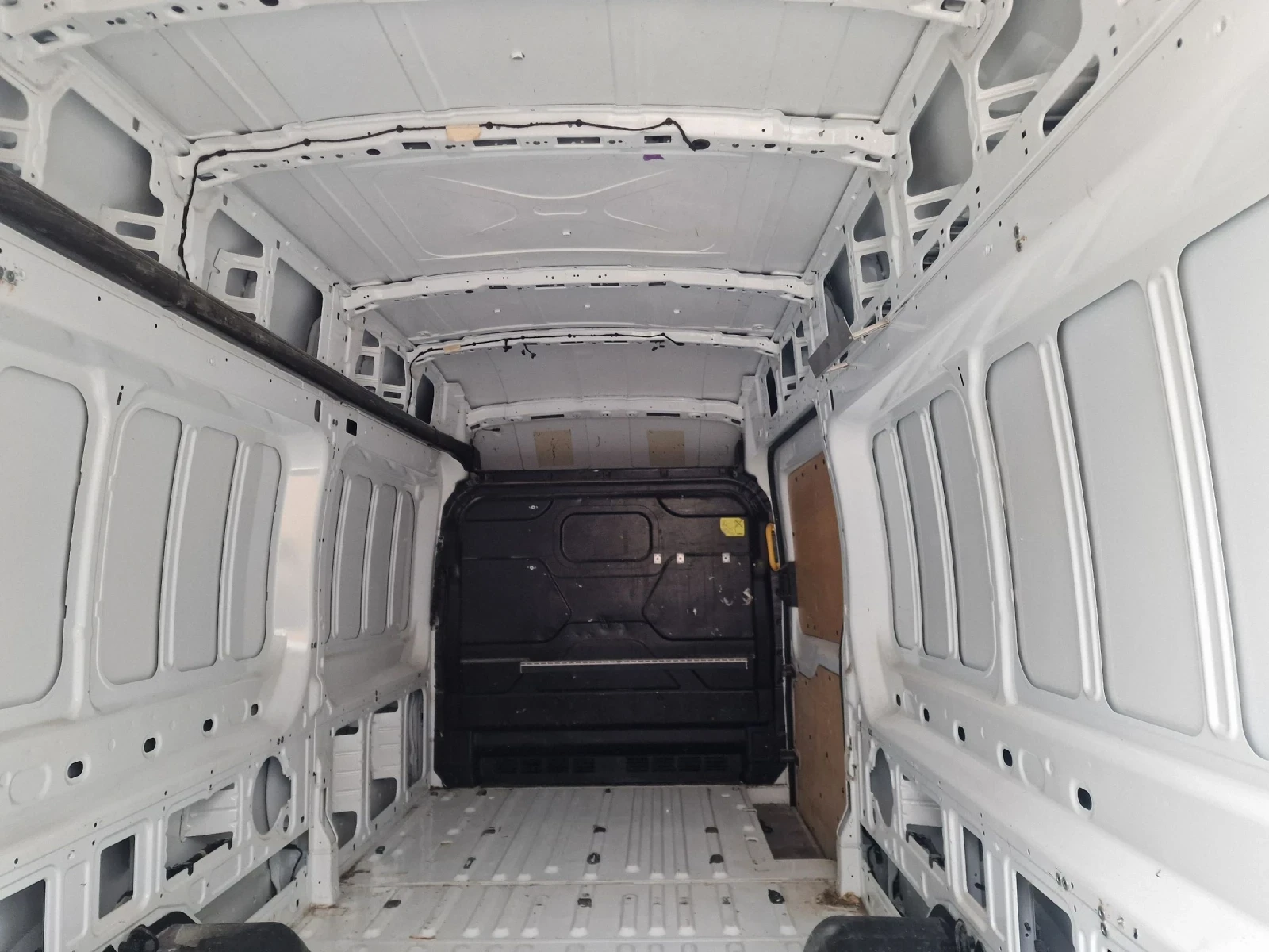 Ford Transit Макси 2.0 TDCI клима, снимка 9 - Бусове и автобуси - 53998528