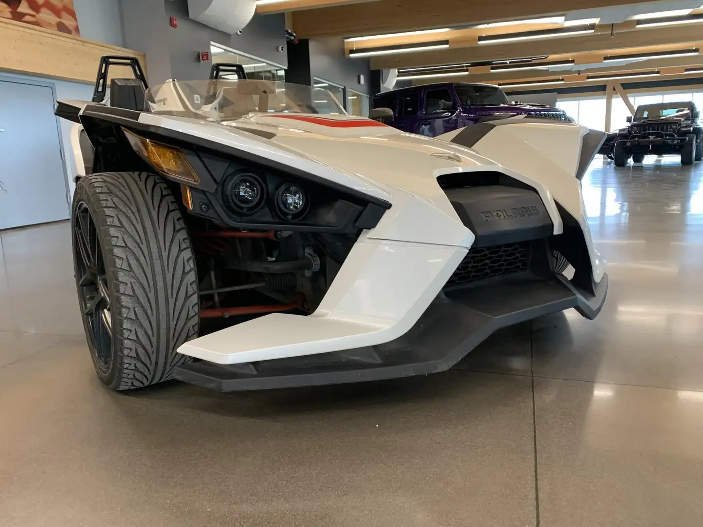 Polaris Slingshot * ТУНИНГОВАНА* , снимка 3 - Мотоциклети и мототехника - 56694967