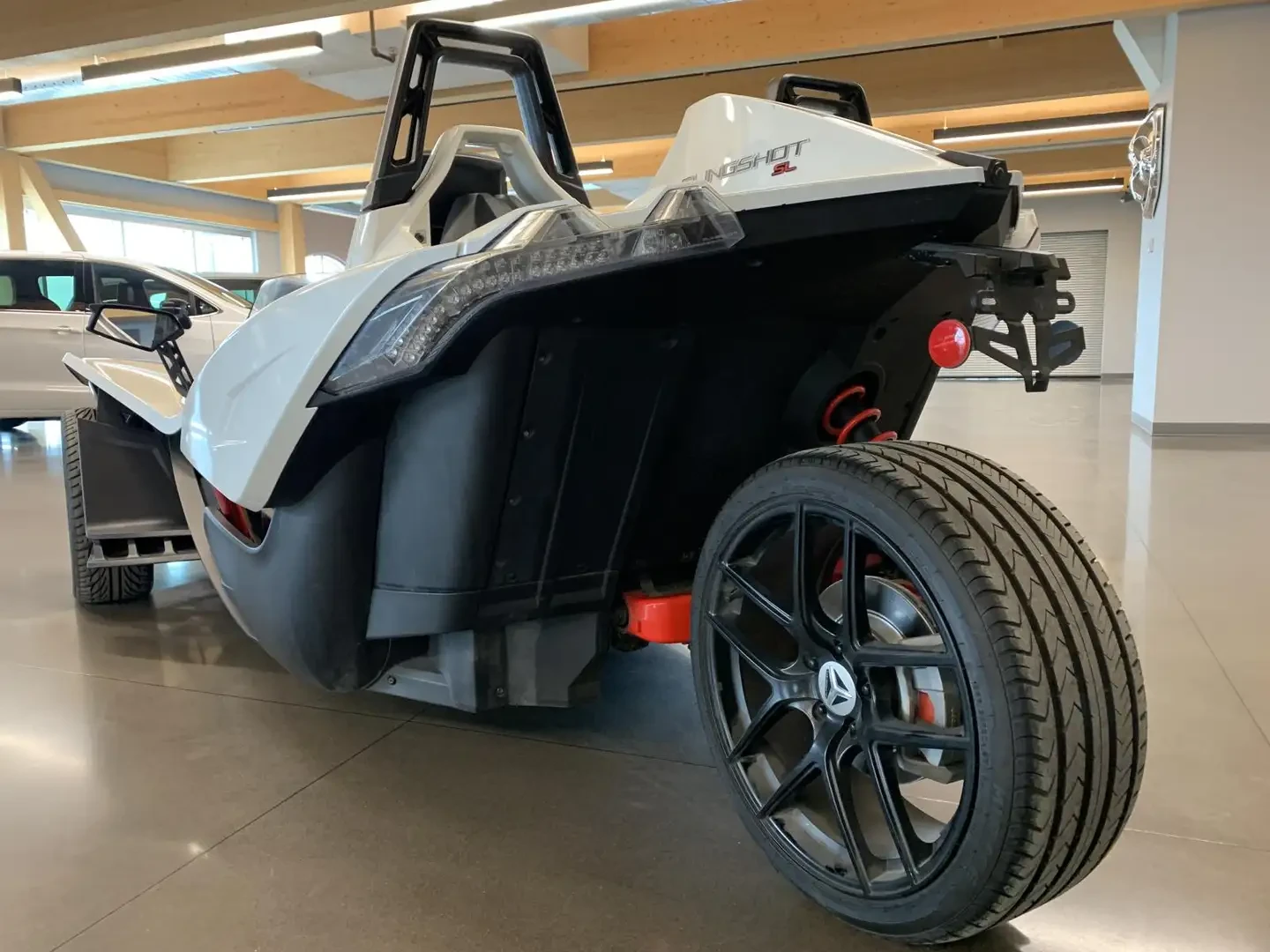 Polaris Slingshot * ТУНИНГОВАНА* , снимка 4 - Мотоциклети и мототехника - 56694967