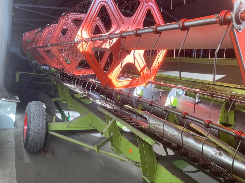 Комбайн Claas Mega 360, снимка 11 - Селскостопанска техника - 48823911