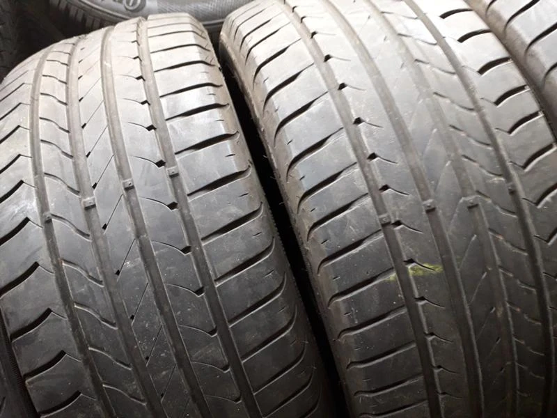 Гуми Летни 215/50R17, снимка 4 - Гуми и джанти - 24666144