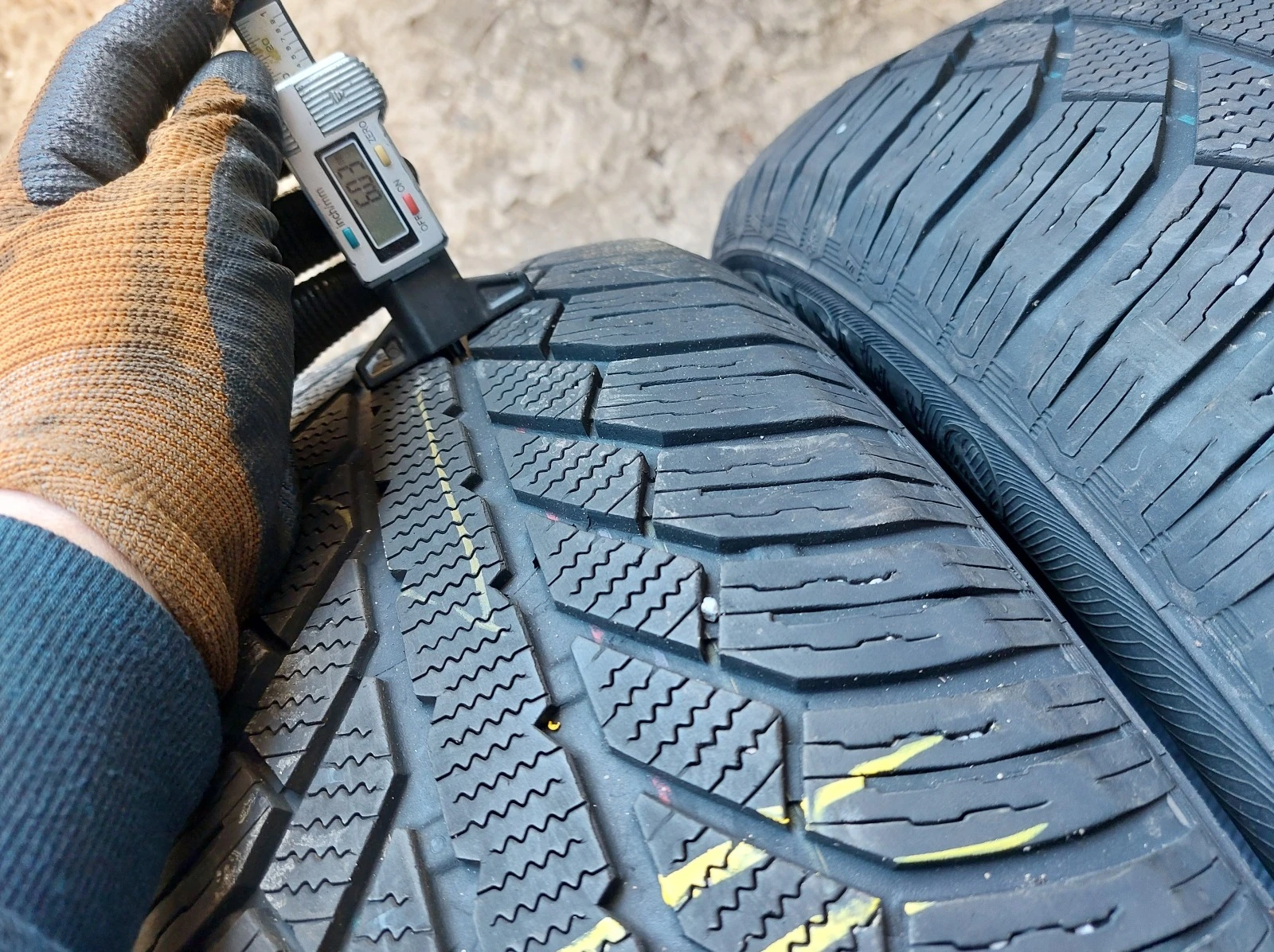 ���� 235/60R18 | Mobile.bg � ����������� 3