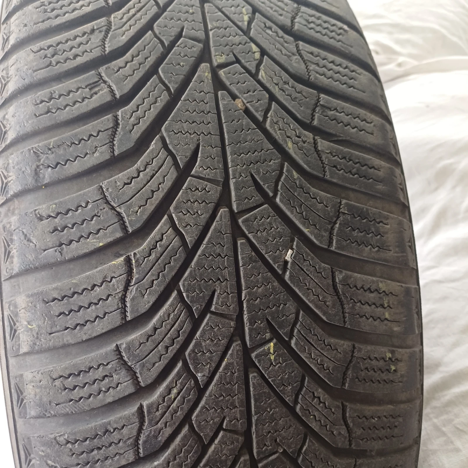 ���� 205/60R16 | Mobile.bg � ����������� 1