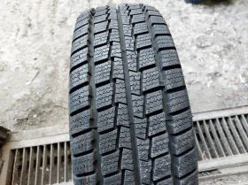 Гуми Зимни 195/70R15, снимка 1 - Гуми и джанти - 40472561