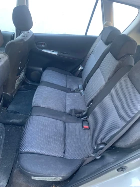 Toyota Corolla verso, снимка 8