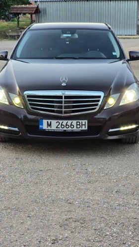 Mercedes-Benz E 300 Avantgard, снимка 3