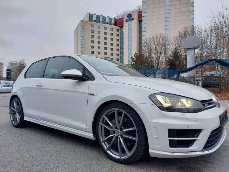 VW Golf 7 R 2,0TSI 300ps 4x4, снимка 1 - Автомобили и джипове - 38920627