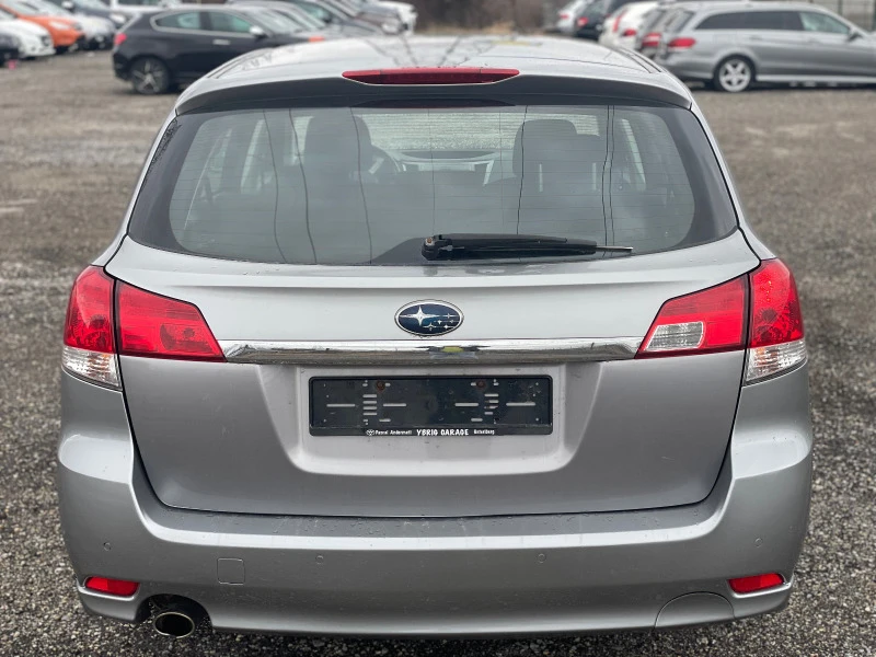 Subaru Legacy 2.5i Lineartronic 4x4 Xenon Швейцария , снимка 5 - Автомобили и джипове - 48024324