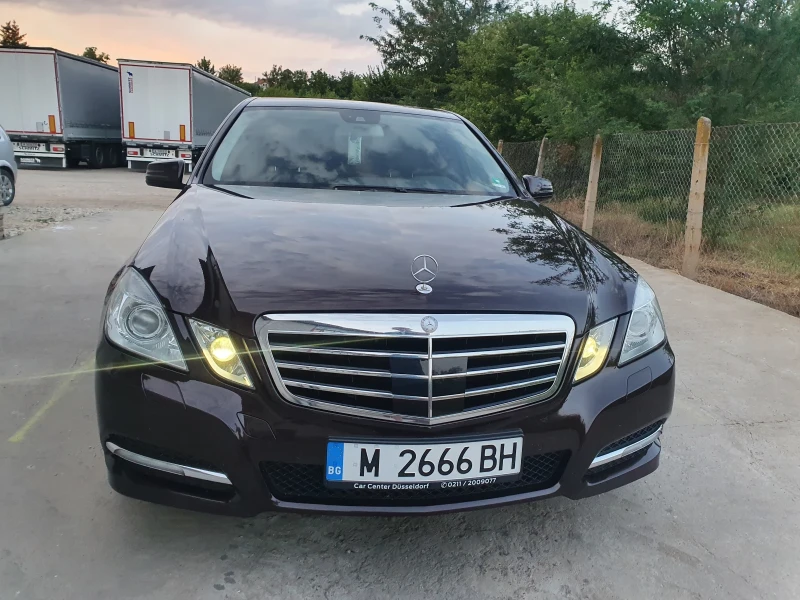 Mercedes-Benz E 300 Avantgard, снимка 2 - Автомобили и джипове - 47320366