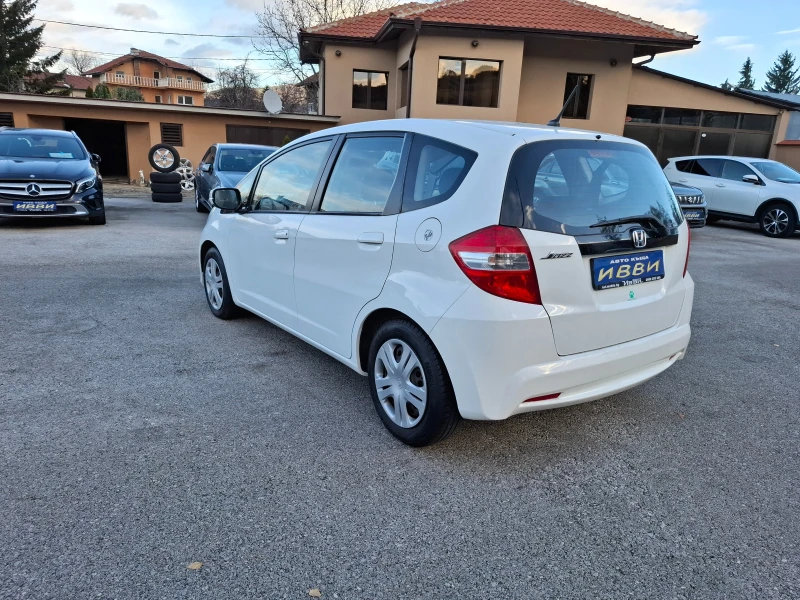 Honda Jazz 1.4 VVTI FACE LIFT, снимка 16 - Автомобили и джипове - 47340025