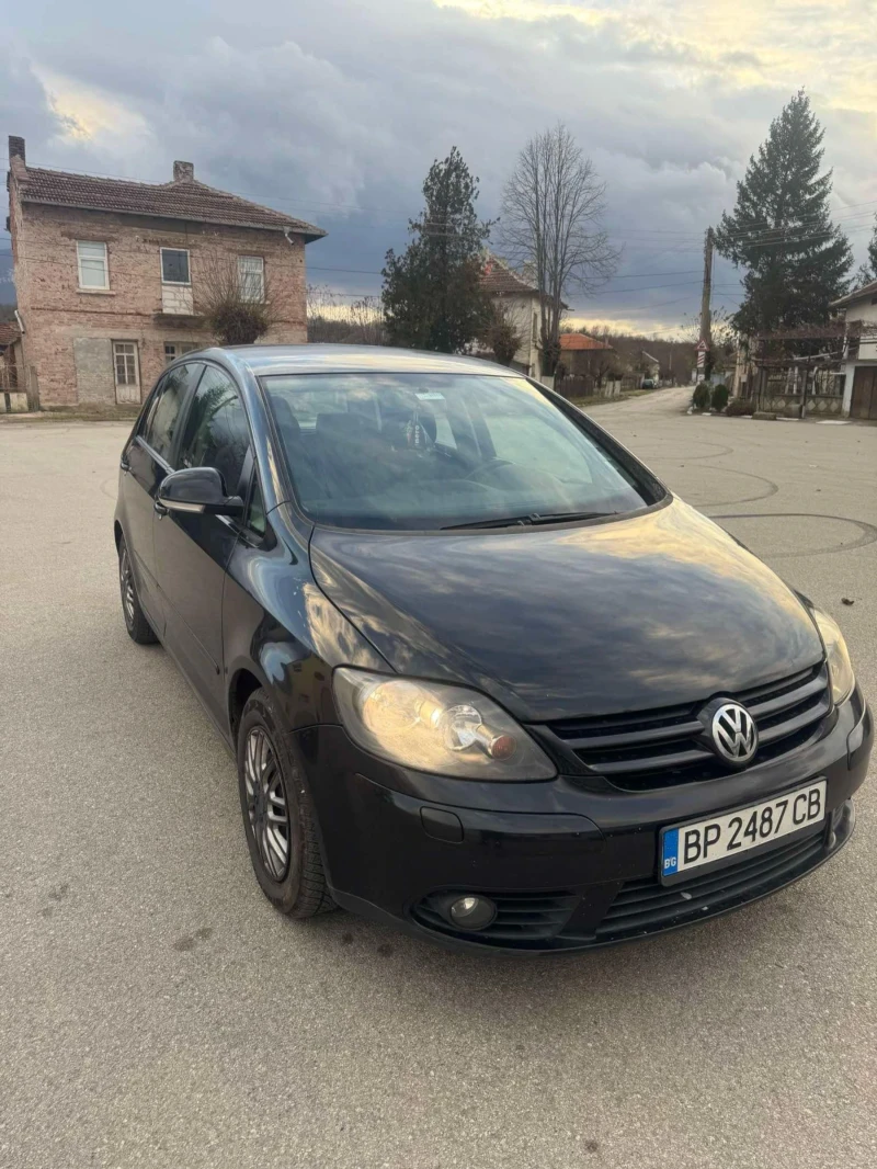 VW Golf Plus 1.9, снимка 10 - Автомобили и джипове - 48559622