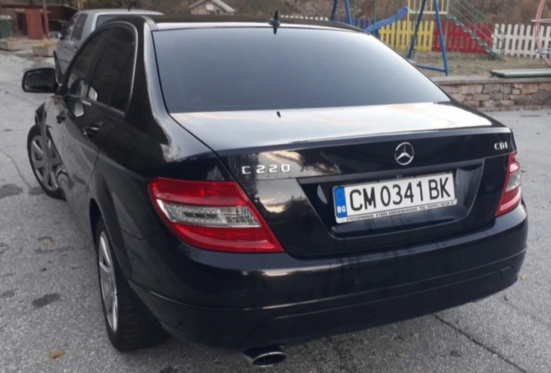 Mercedes-Benz C 220, снимка 10 - Автомобили и джипове - 49221106