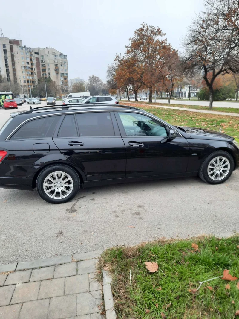 Mercedes-Benz C 220, снимка 12 - Автомобили и джипове - 52458792
