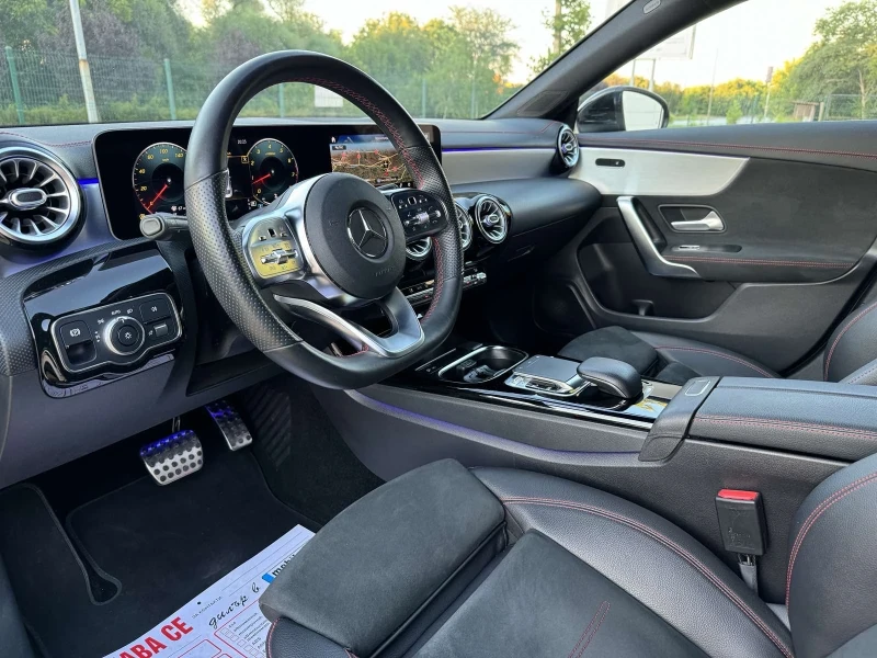 Mercedes-Benz CLA 220 * AMG* DISTR* LED* FULL* , снимка 9 - Автомобили и джипове - 52820853