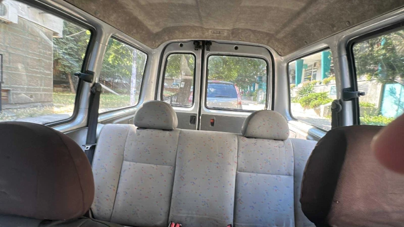 VW Caddy, снимка 6 - Автомобили и джипове - 52999346