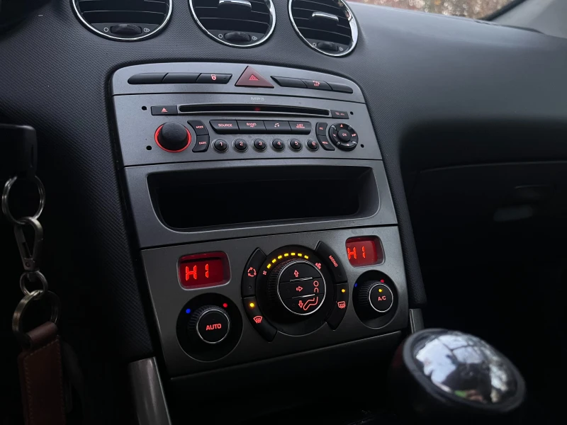 Peugeot 308, снимка 13 - Автомобили и джипове - 53143759