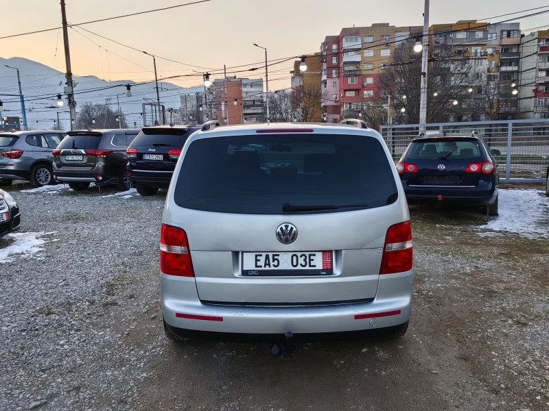 VW Touran 1.9 tdi  Navi, снимка 7 - Автомобили и джипове - 53168304