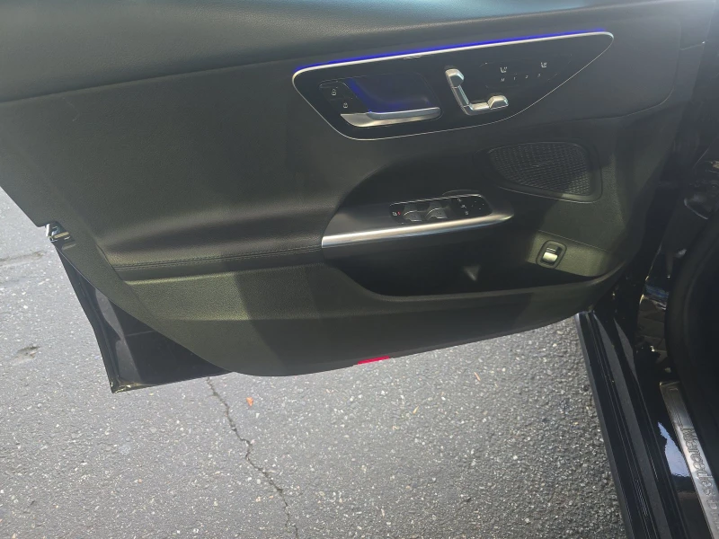 Mercedes-Benz C 300 TOP, снимка 9 - Автомобили и джипове - 53262187