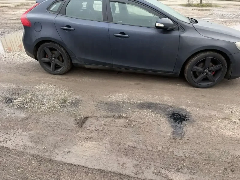 Volvo V40 1.6d, снимка 6 - Автомобили и джипове - 53462159