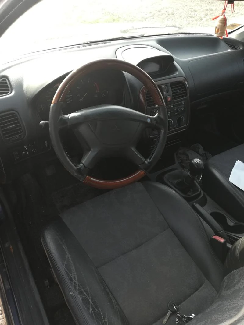 Mitsubishi Carisma tdi, снимка 4 - Автомобили и джипове - 41990308