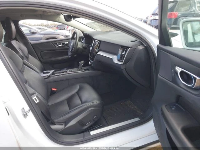 Volvo S60 T5 MOMENTUM - изображение 5