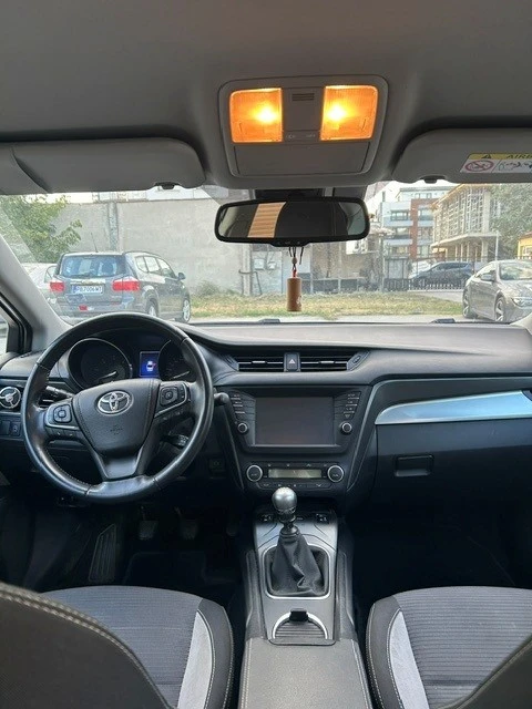 Toyota Avensis, снимка 7 - Автомобили и джипове - 56264984