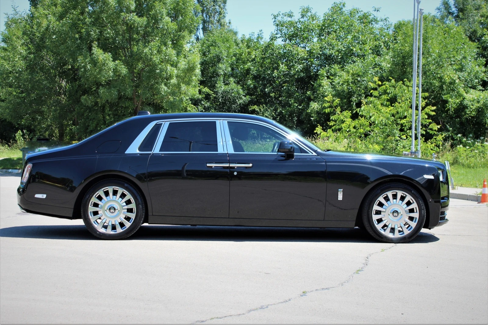 Rolls-Royce Phantom VIII/ SWB/ STARLIGHT/ BESPOKE/ 22/ - изображение 7