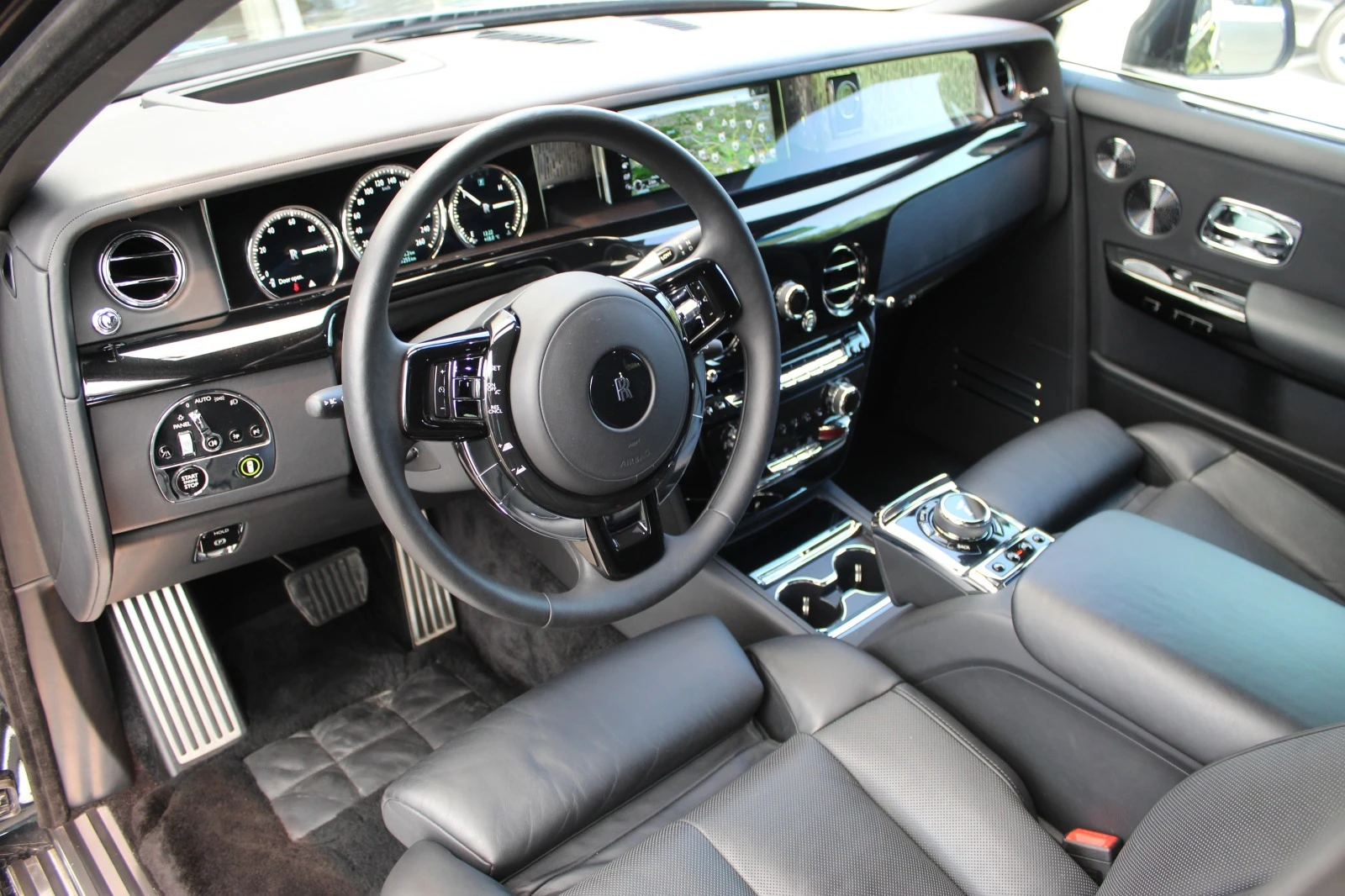 Rolls-Royce Phantom VIII/ SWB/ STARLIGHT/ BESPOKE/ 22/ - изображение 9