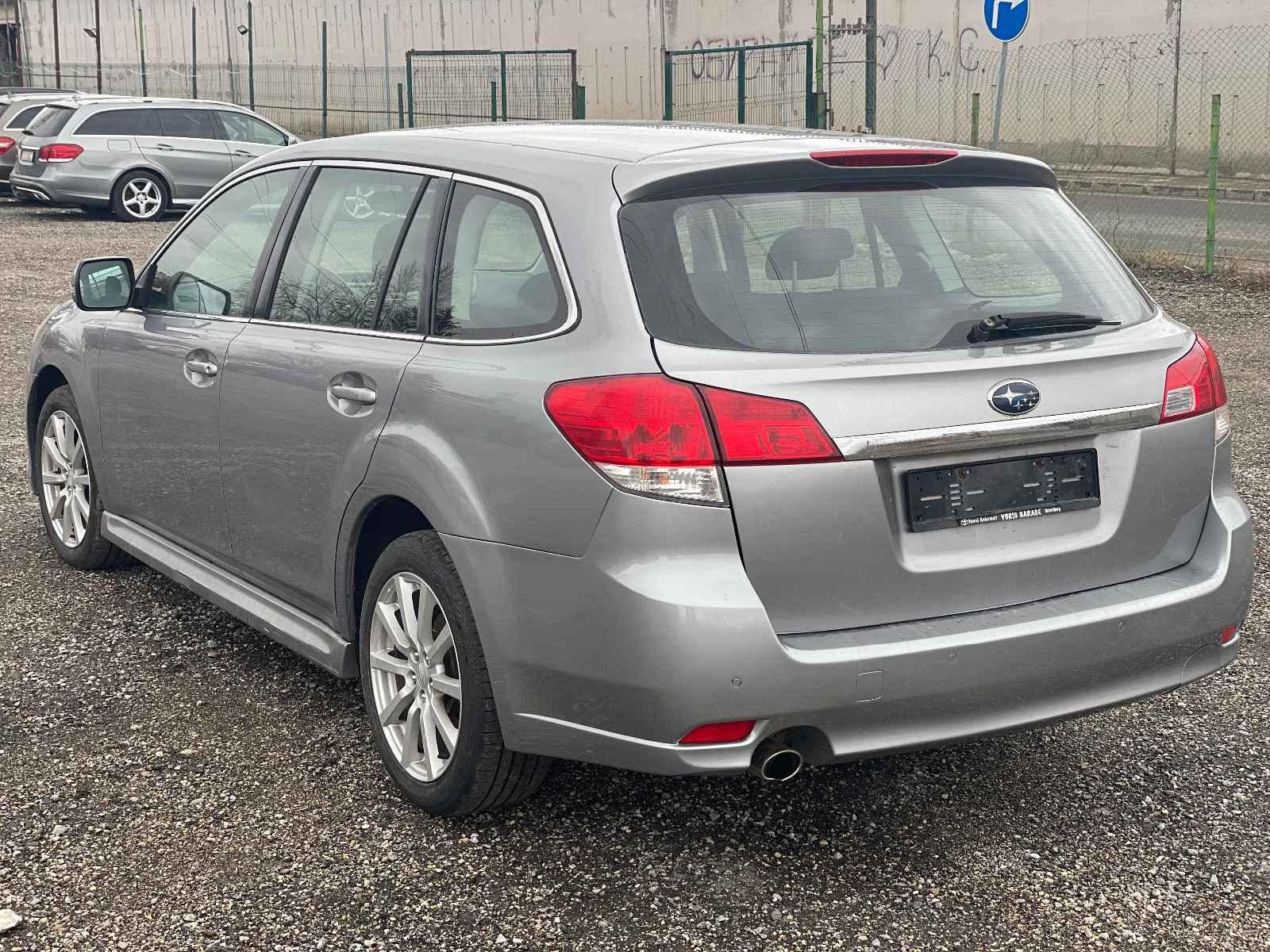 Subaru Legacy 2.5i Lineartronic 4x4 Xenon Швейцария  - изображение 7