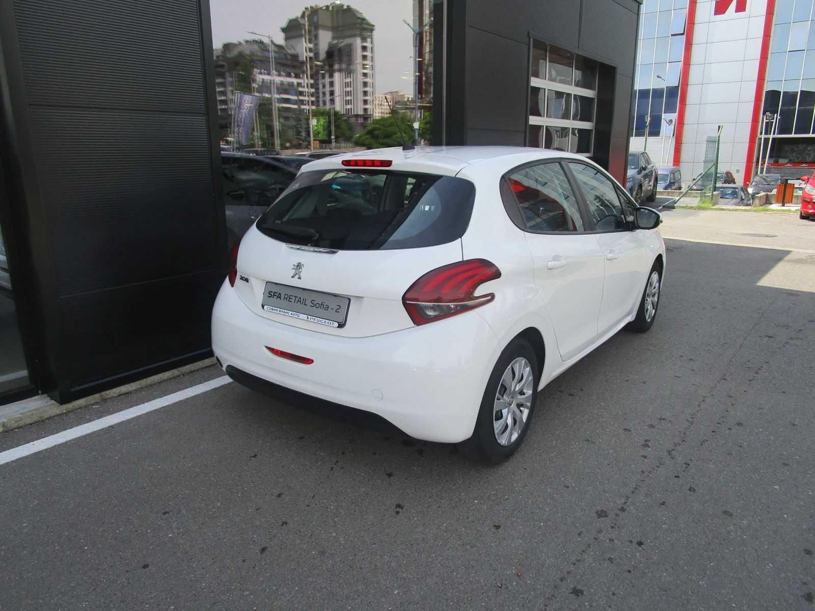 Peugeot 208 5P ACTIVE 1.2 VTi 68 BVM5 EURO 6.2 - изображение 4