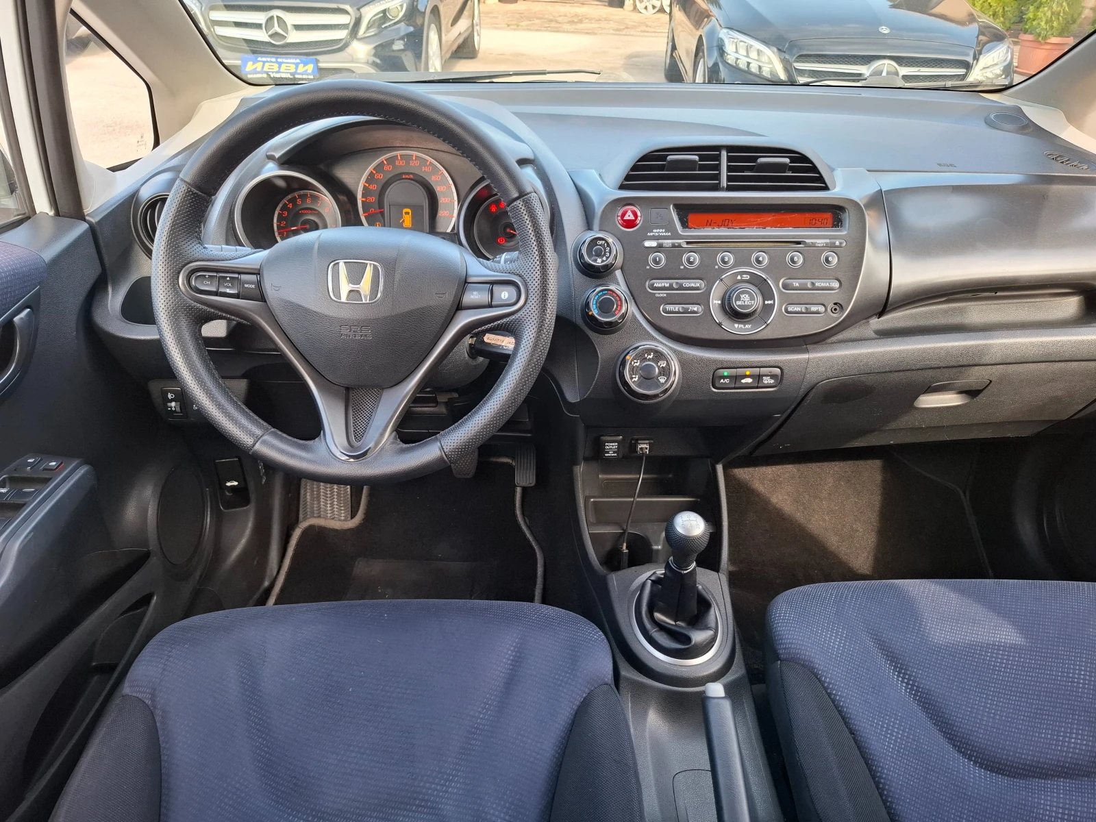 Honda Jazz 1.4 VVTI FACE LIFT - изображение 8