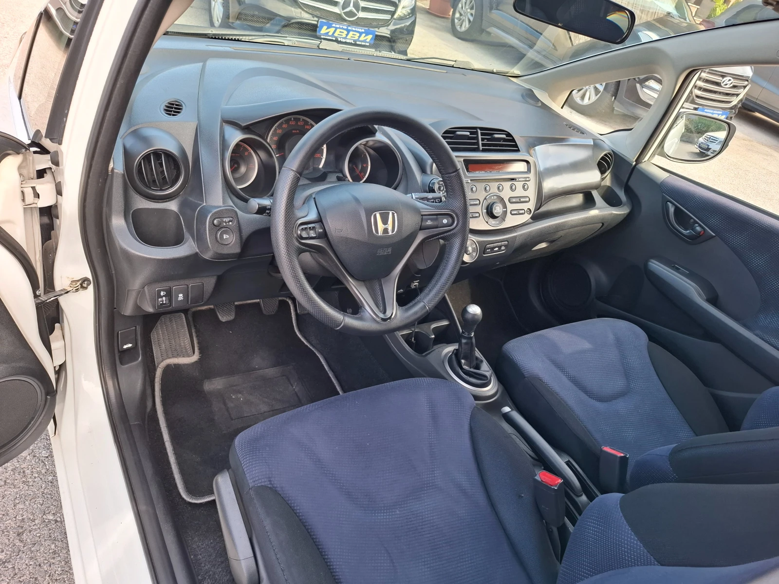 Honda Jazz 1.4 VVTI FACE LIFT - изображение 5