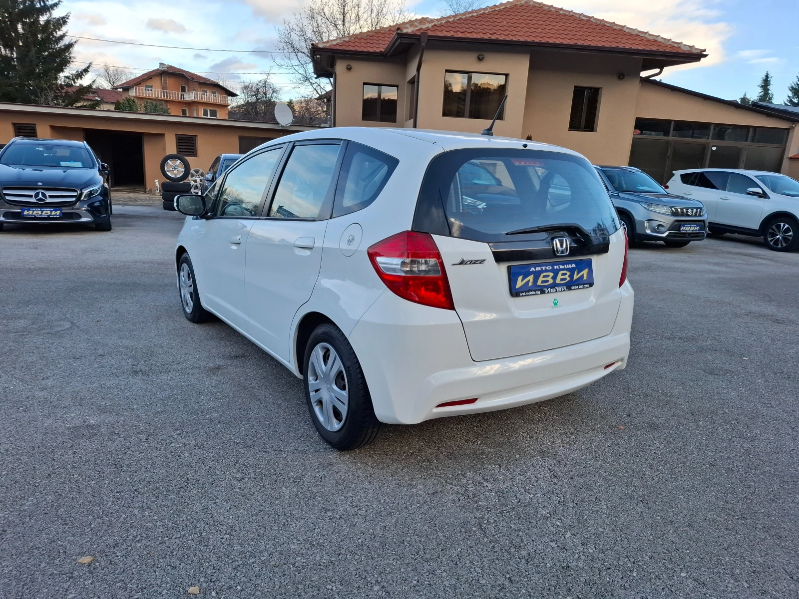 Honda Jazz 1.4 VVTI FACE LIFT - изображение 3