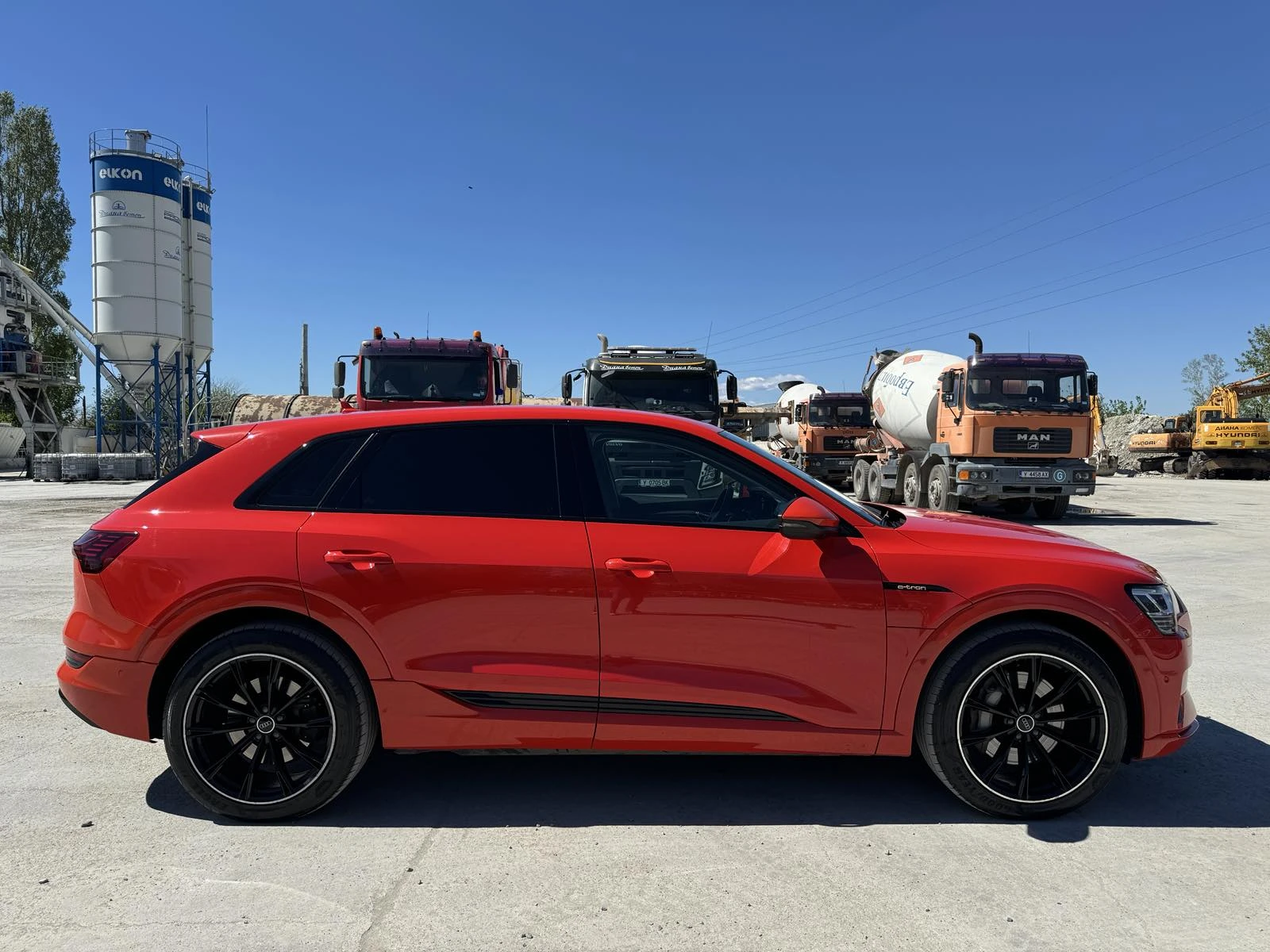 Audi E-Tron 55 - изображение 7