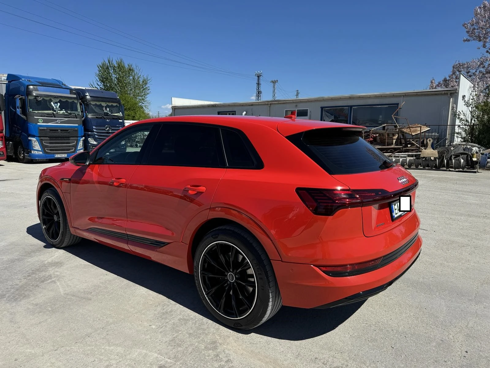Audi E-Tron 55 - изображение 4
