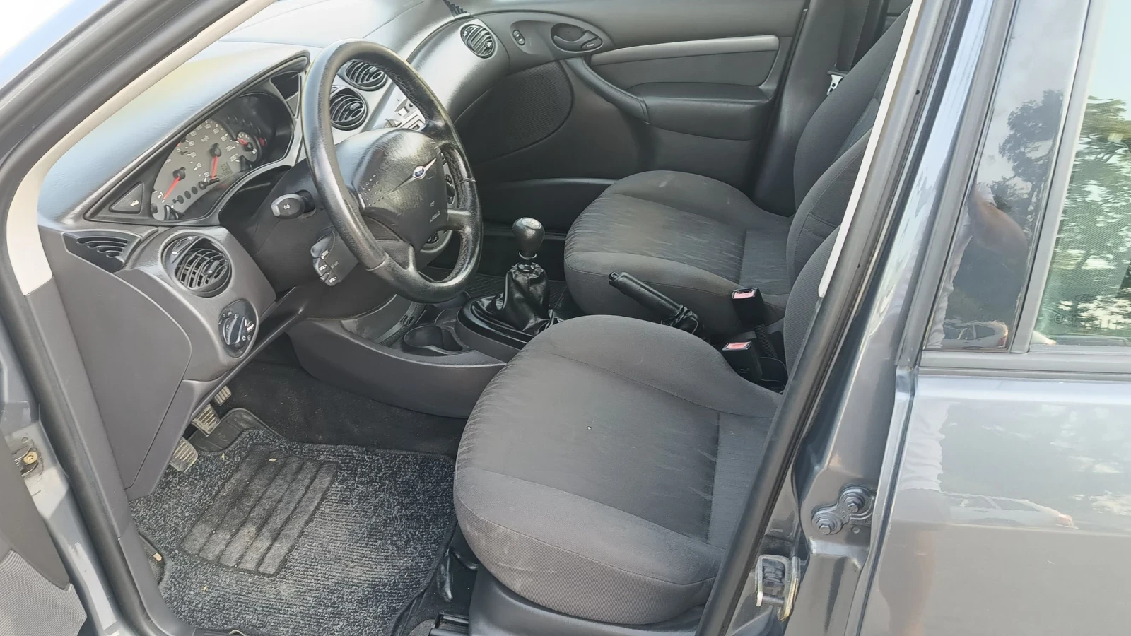 Ford Focus 1.8 TDCI 115k.s - изображение 9