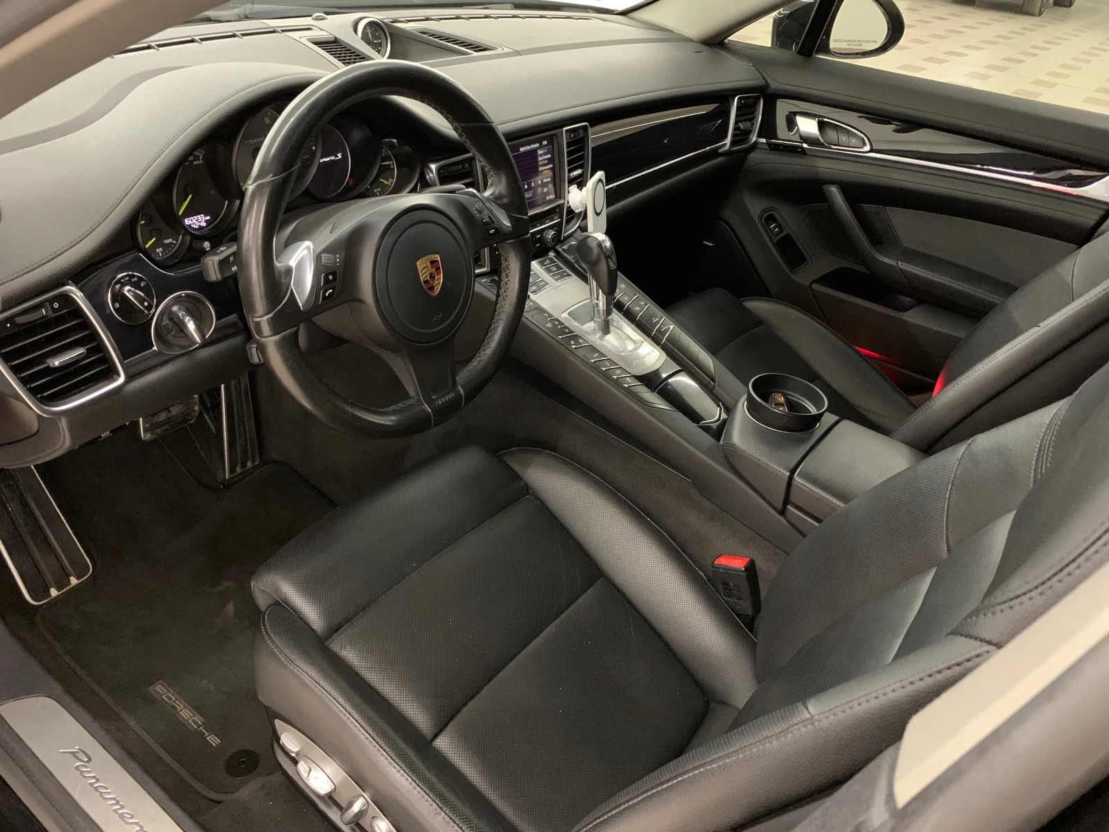 Porsche Panamera  - изображение 10