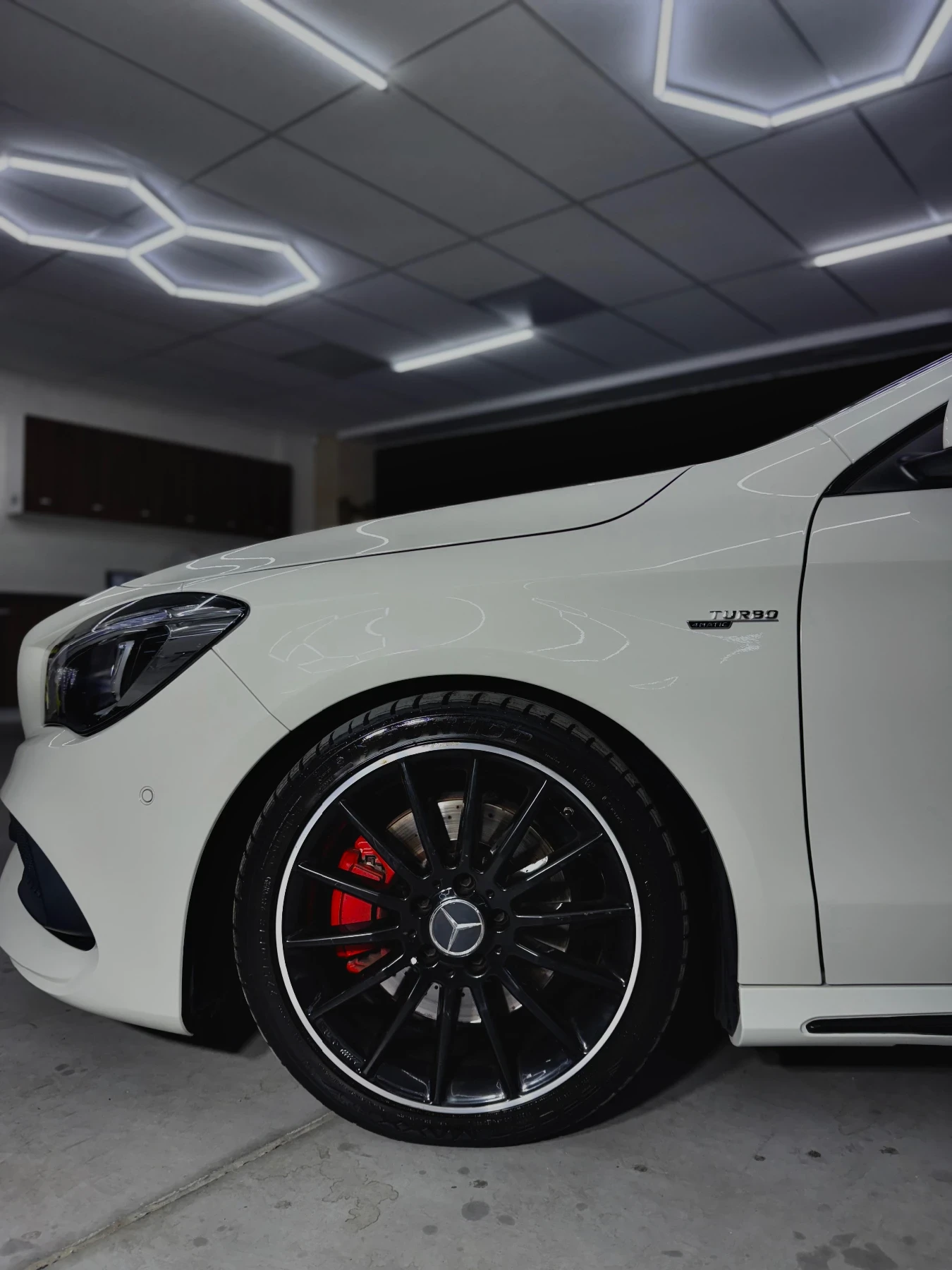 Mercedes-Benz CLA 220 AMG 4matic - изображение 7