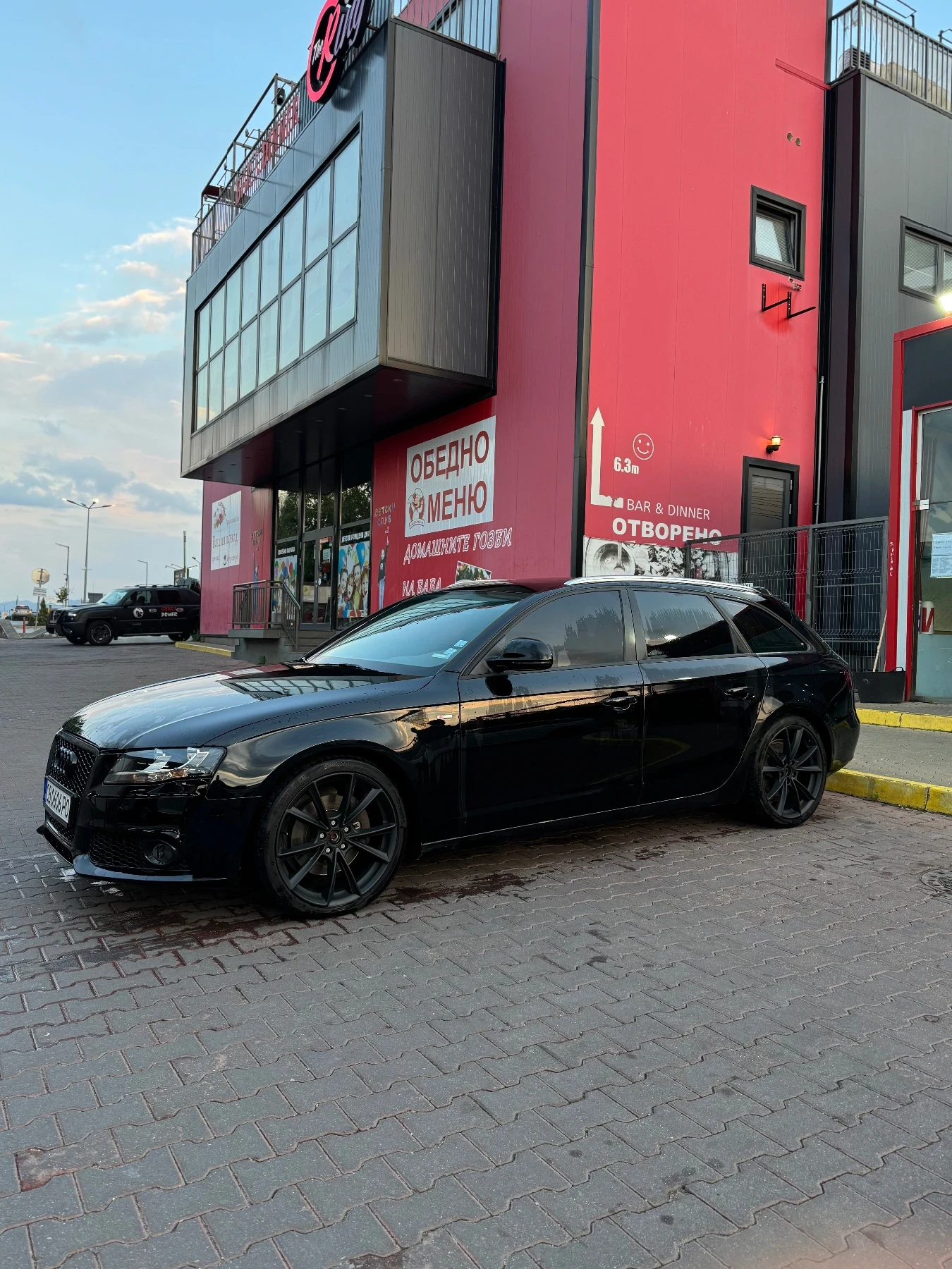 Audi A4 | Mobile.bg   1