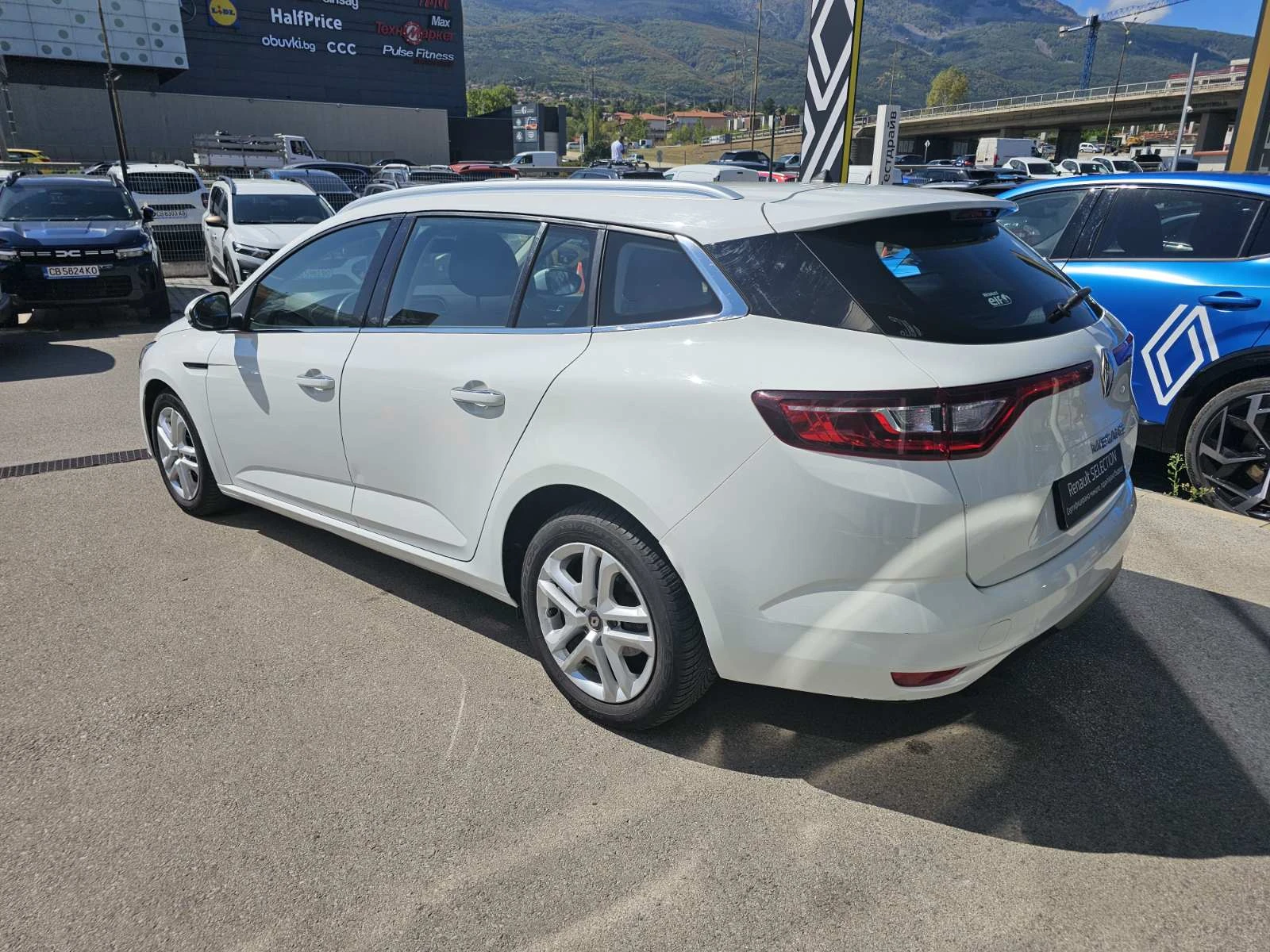 Renault Megane 1.3 TCe 140 EDC - изображение 4