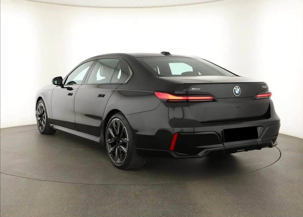 BMW 740 M-Sport xDrive | Mobile.bg   1