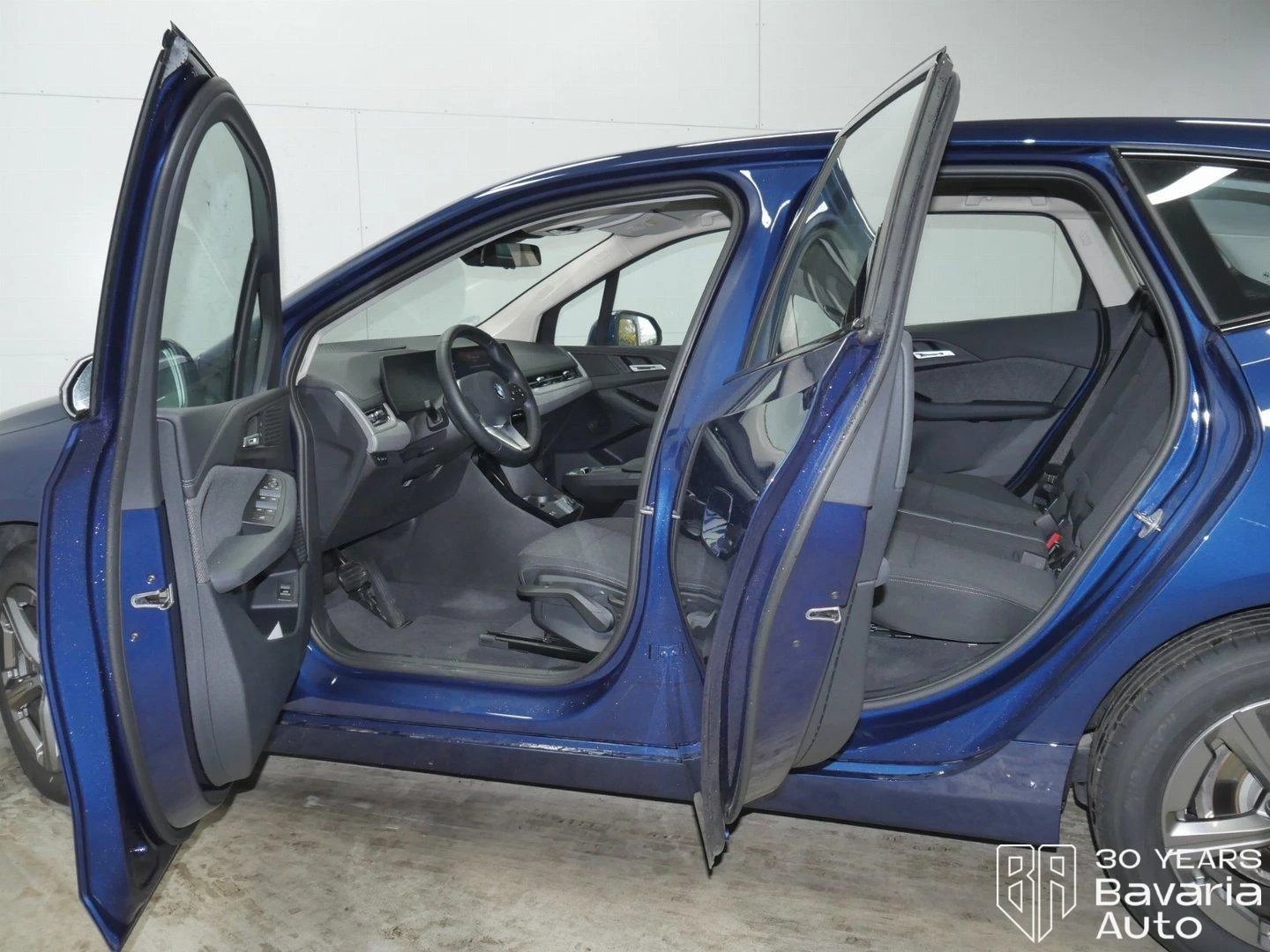 BMW 218 i Active Tourer Steptronic | Mobile.bg   5