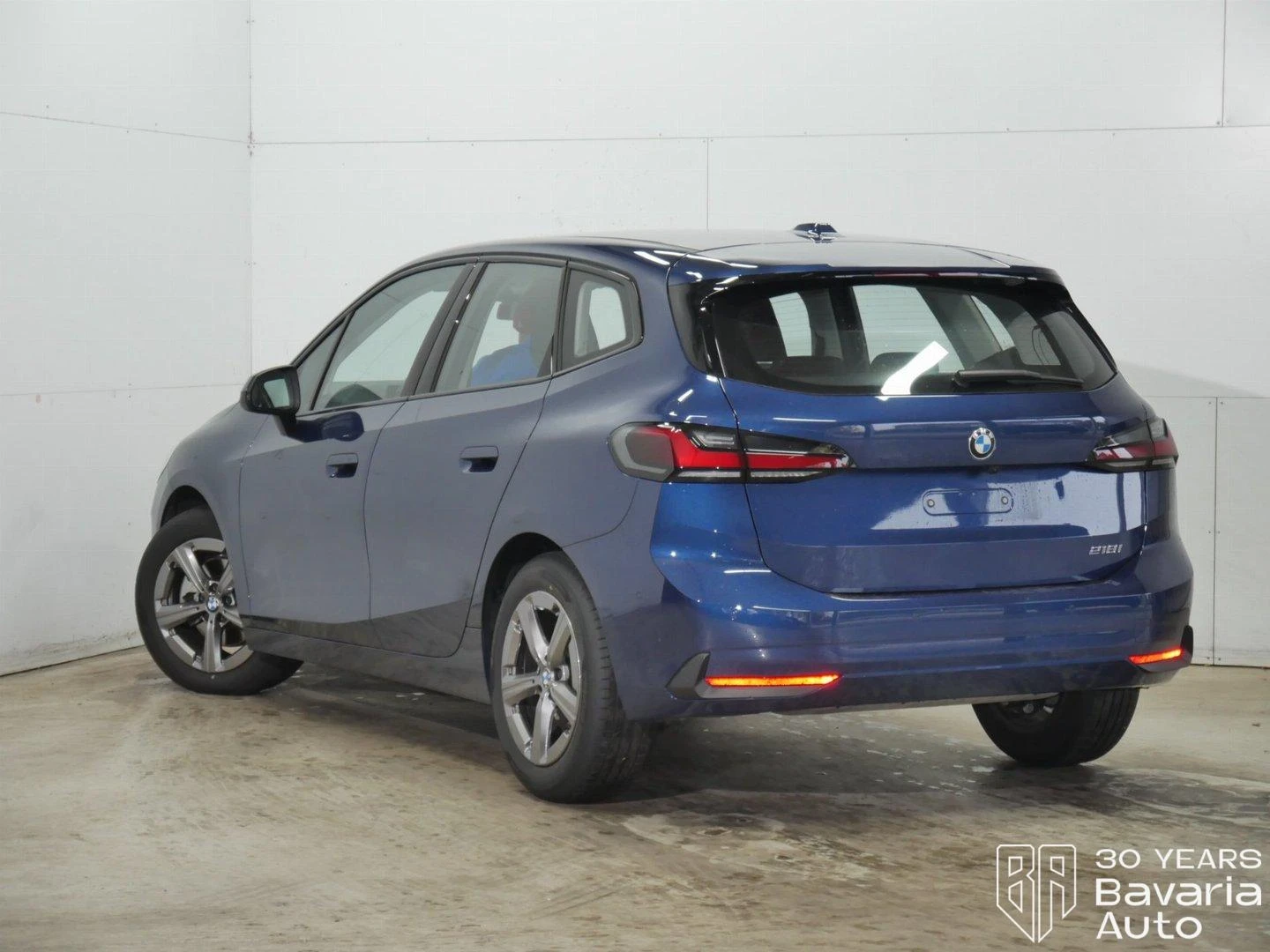 BMW 218 i Active Tourer Steptronic | Mobile.bg   2