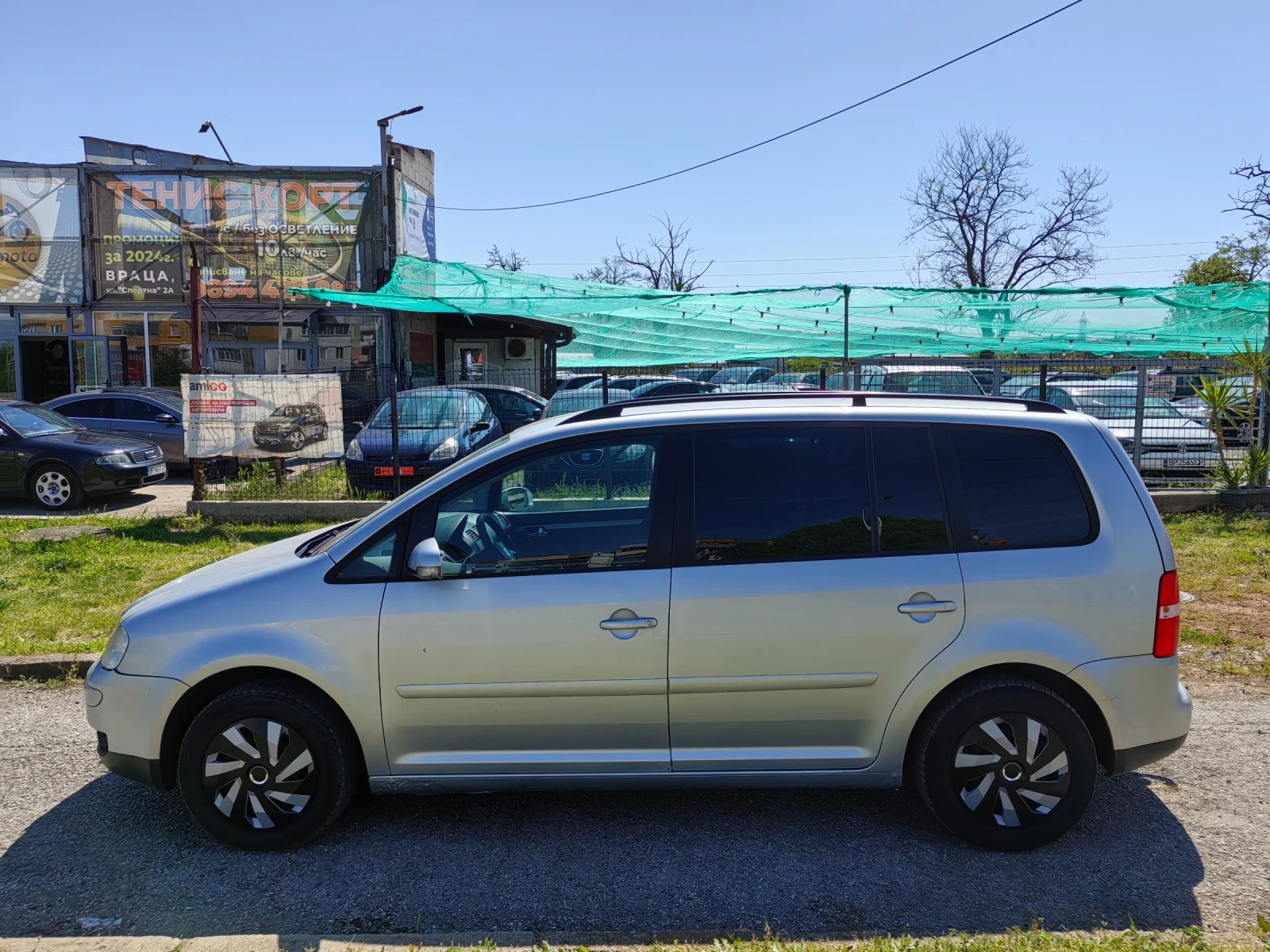 VW Touran 1.9 tdi  Navi, снимка 4 - Автомобили и джипове - 53168304